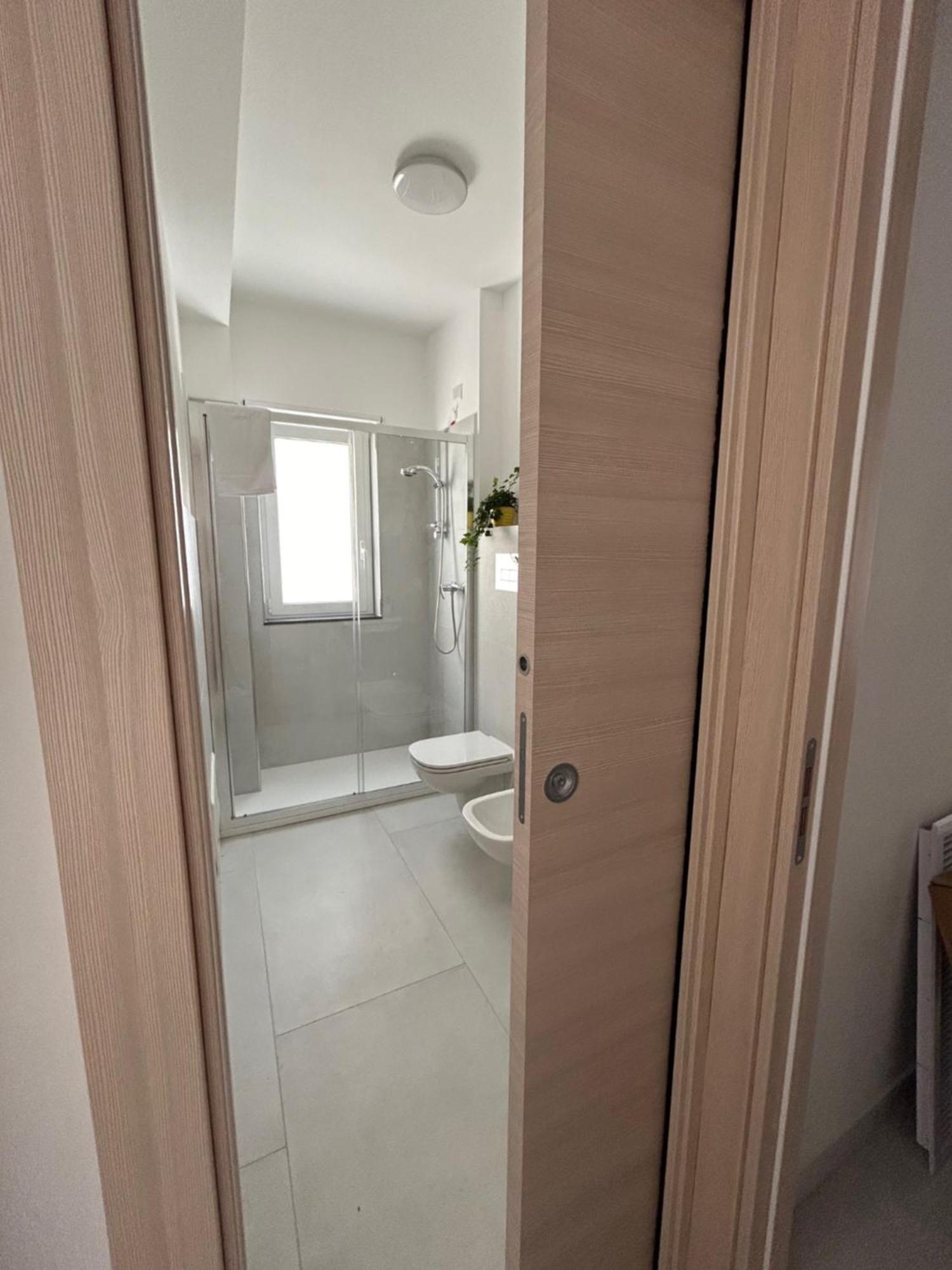 Aqua Marine B&B - Rooms And Apartments 밀라초 외부 사진