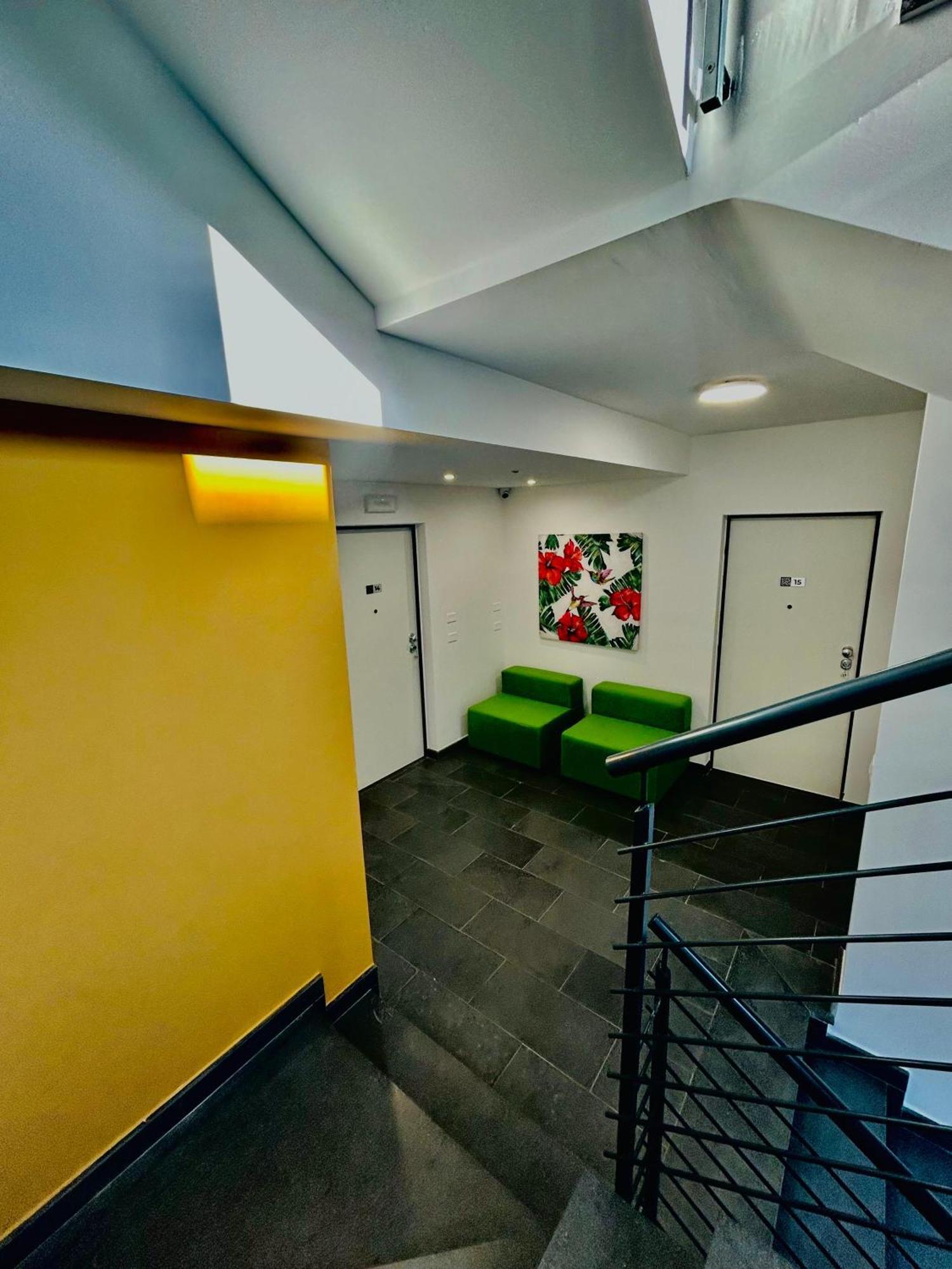 Aqua Marine B&B - Rooms And Apartments 밀라초 외부 사진